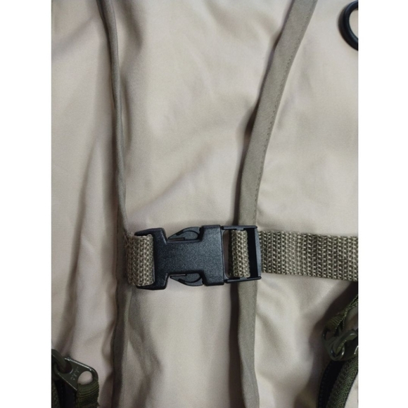 Cabela's Copper River Fly Fishing Vest  Size L - Picture 7 of 14